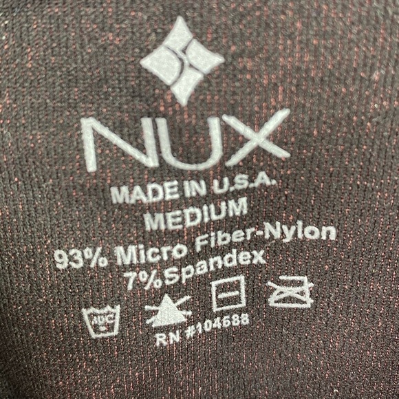 NUX Athletics - Seamless Tank Coral/Black Zigzag - Picture 2 of 5